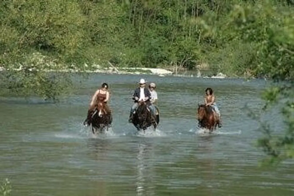 Yoga & Horseback Riding Retreat in Abruzzo National Park, Italy