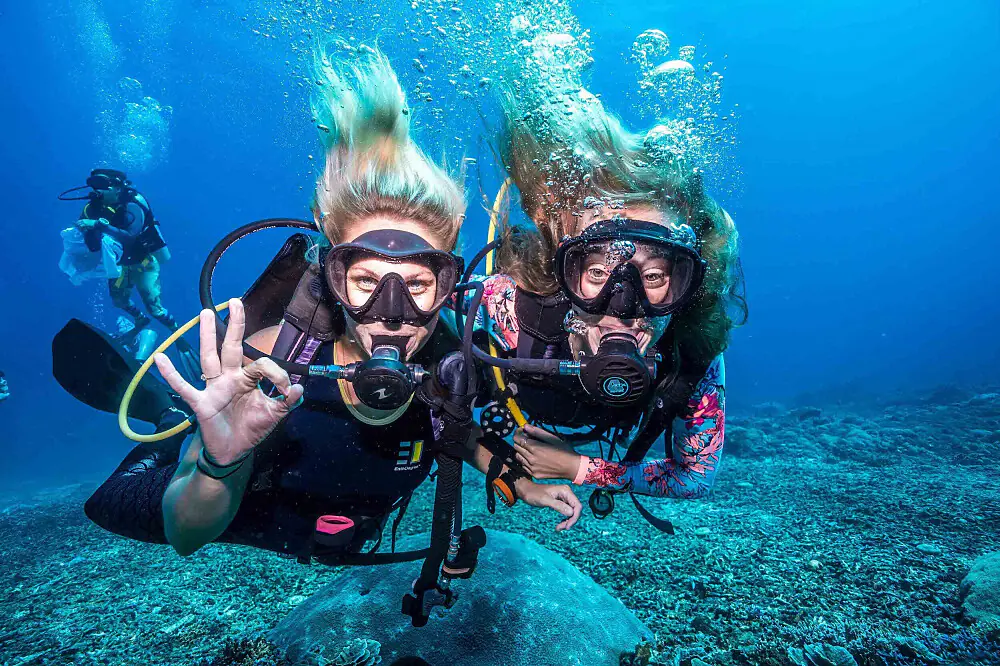 4-Day Yoga and Diving Wellness Escape on Spain's Costa Tropical