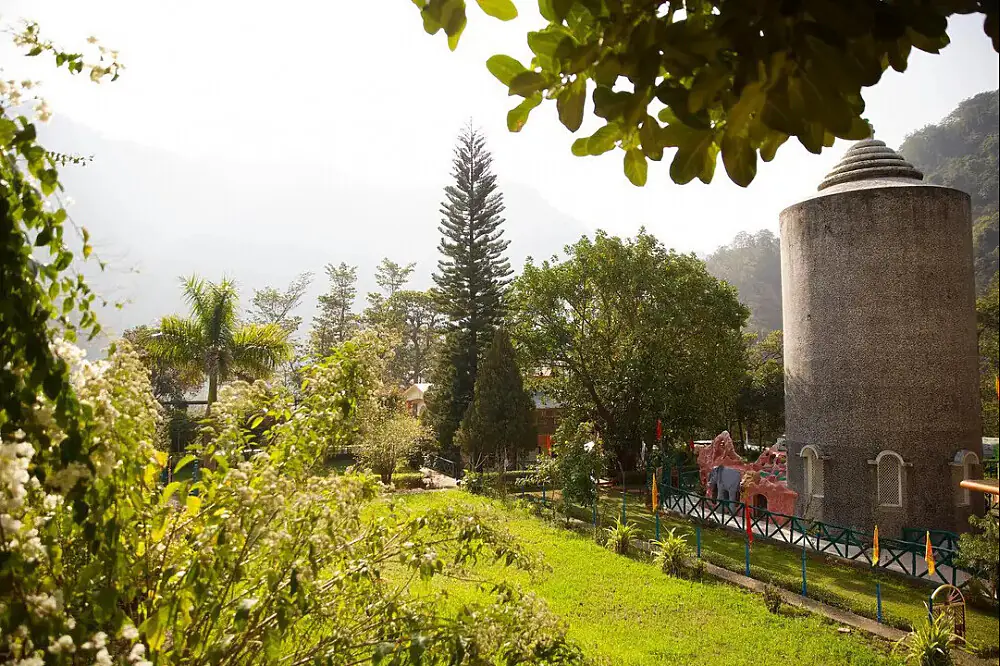 6 Day Mindfulness and Hatha Yoga Retreat in the Himalayas