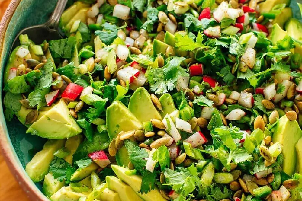 6 Day Juicing & Raw Food Detox Retreat with Yoga in Phuket, Thailand