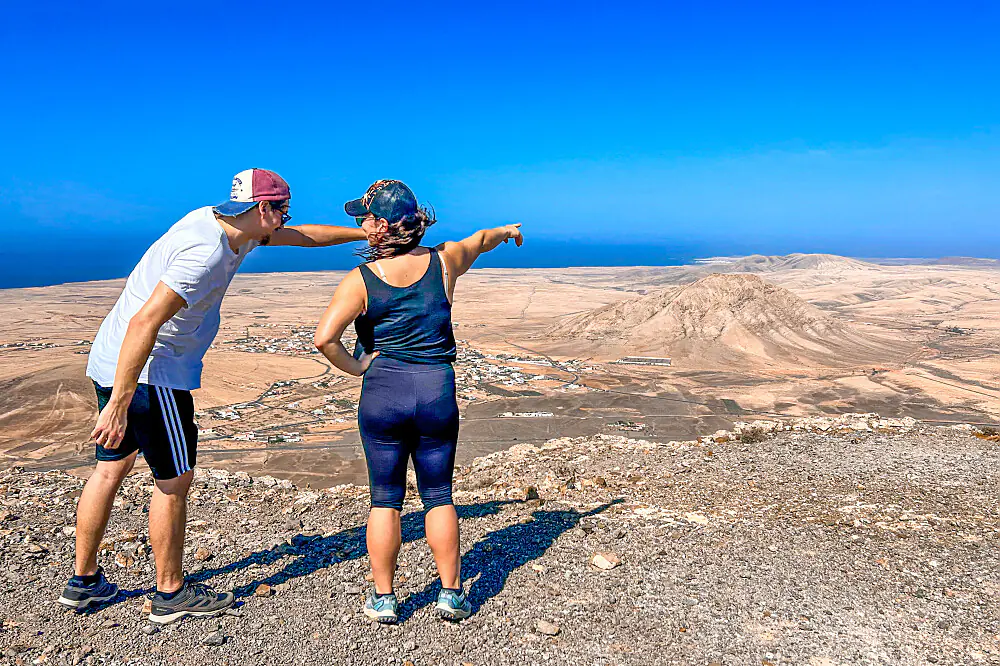 Active Hiking & Beach Yoga Wellness Escape in Corralejo, Fuerteventura