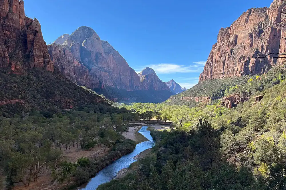 Women's Mountain Wellness & Mental Health Retreat in Utah's Red Rock Country
