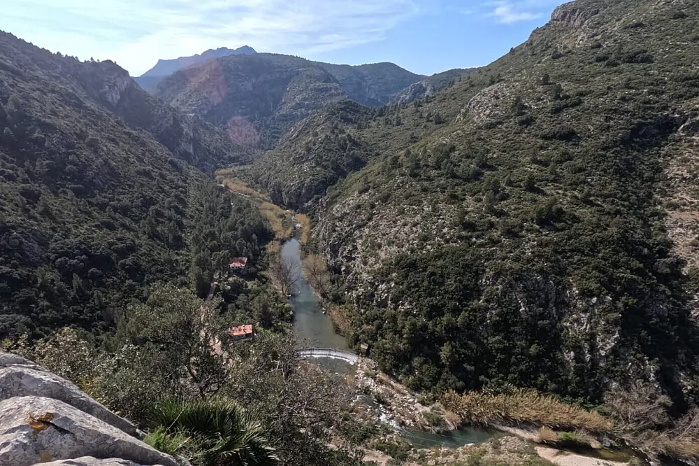 Wellness Escape: Digital Detox & Creative Reset in the Spanish Mountains