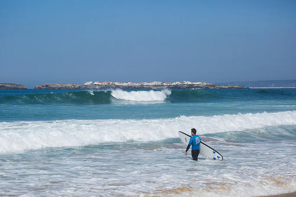 4-Day Yoga and Surf Wellness Escape in Portugal's Countryside