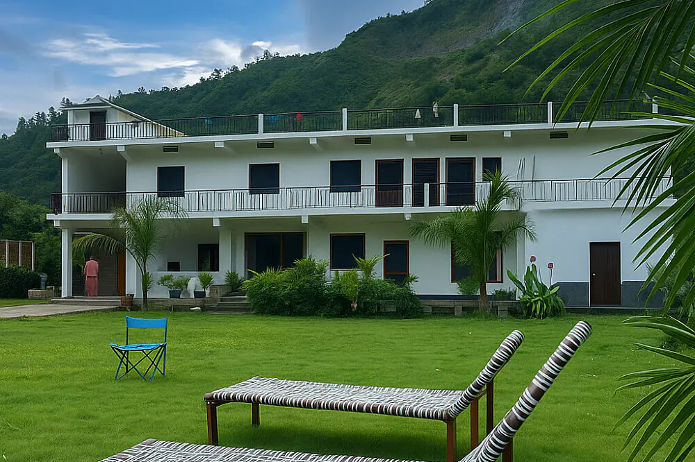 7 Day Ayurvedic Massage and Yoga Wellness Retreat in Rishikesh, India