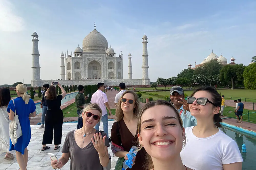 10-Day Solo Wellness and Cultural Yoga Journey Through North India