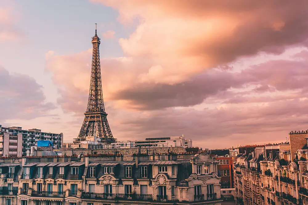 Women's Wellness & Business Retreat in Paris with Yoga, Astrology & Personal Branding