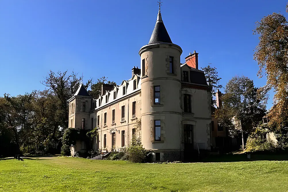 Ayurvedic Wellness Escape with Daily Yoga and Massages in the French Countryside
