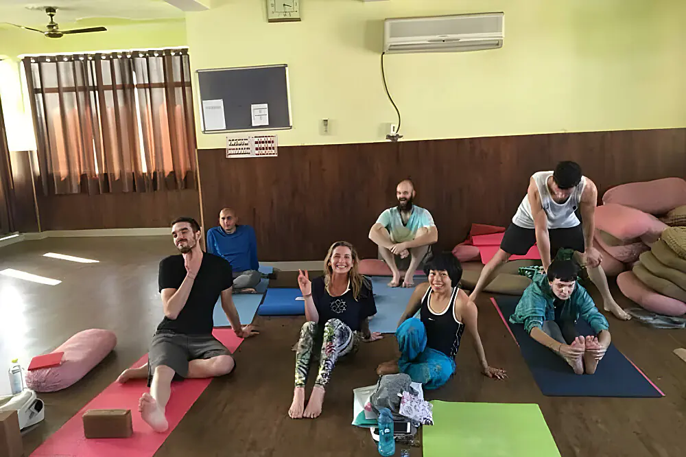 Advanced 300-Hour Yoga Teacher Training Immersion on the Ganges in Rishikesh