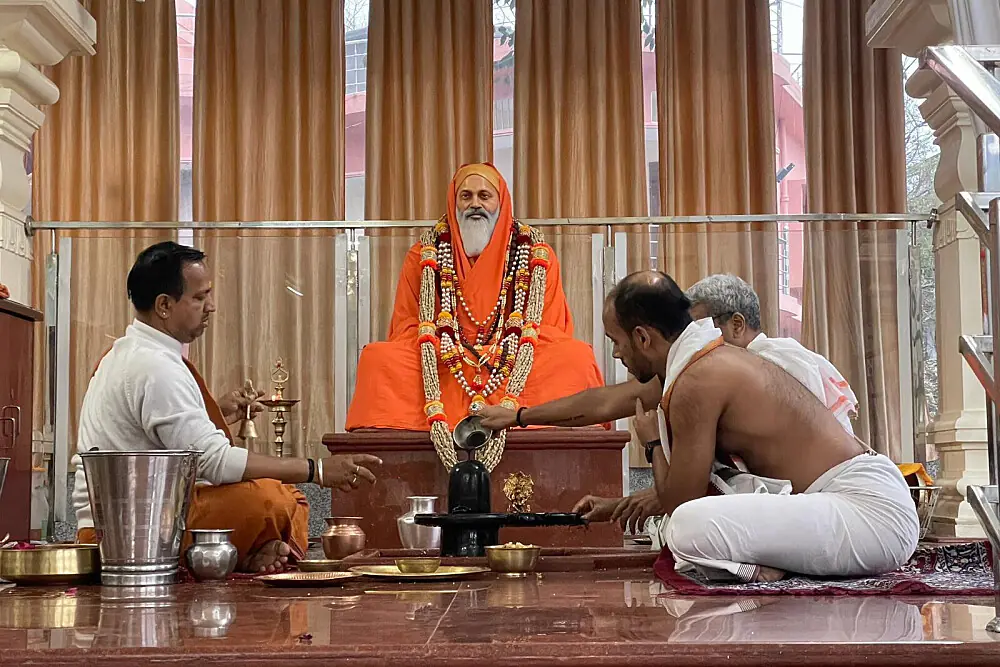Bhakti Yoga & Breathwork Immersion on the Ganges in Rishikesh
