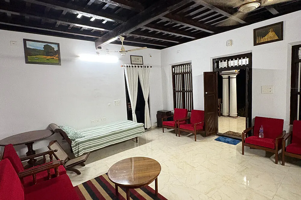 Ayurvedic Wellness and Yoga Retreat in Kerala's Backwaters: 9-Day Heritage Stay