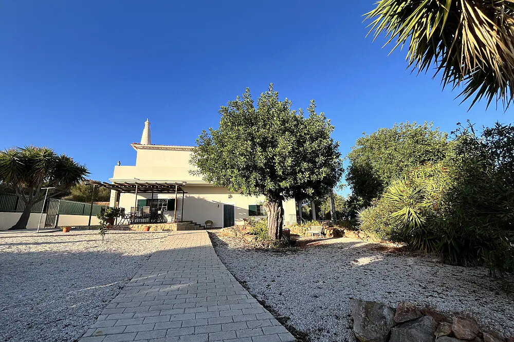 Private Psilocybin Ceremony Retreat in the Algarve: A 2-Day Plant Medicine Experience