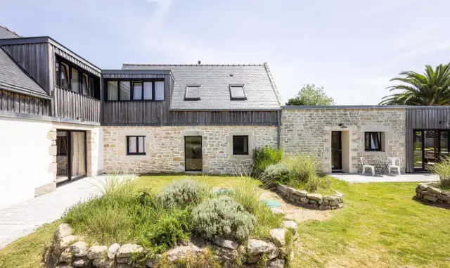Yoga, Sauna and Vegetarian Food Weekend in Finistère, Brittany