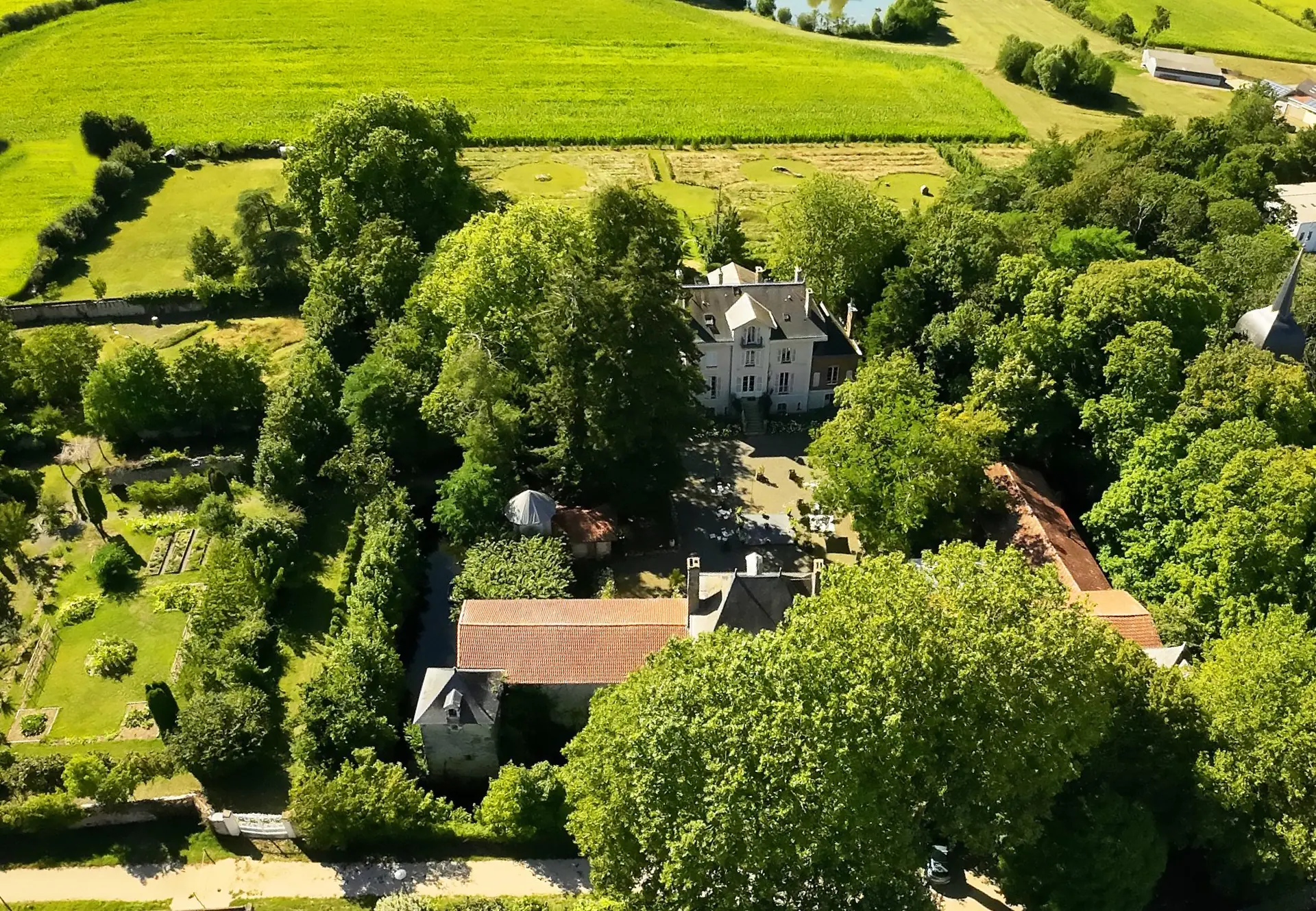 6-Day Vegetable-Enzyme Fast and Qigong Retreat at Château de Tourlandry, France