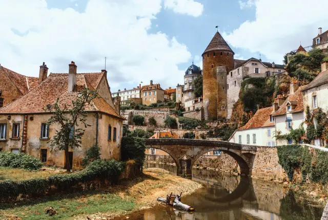 Burgundy Wine Country Private Tour: Cellars, Truffle Dogs and Châteaux