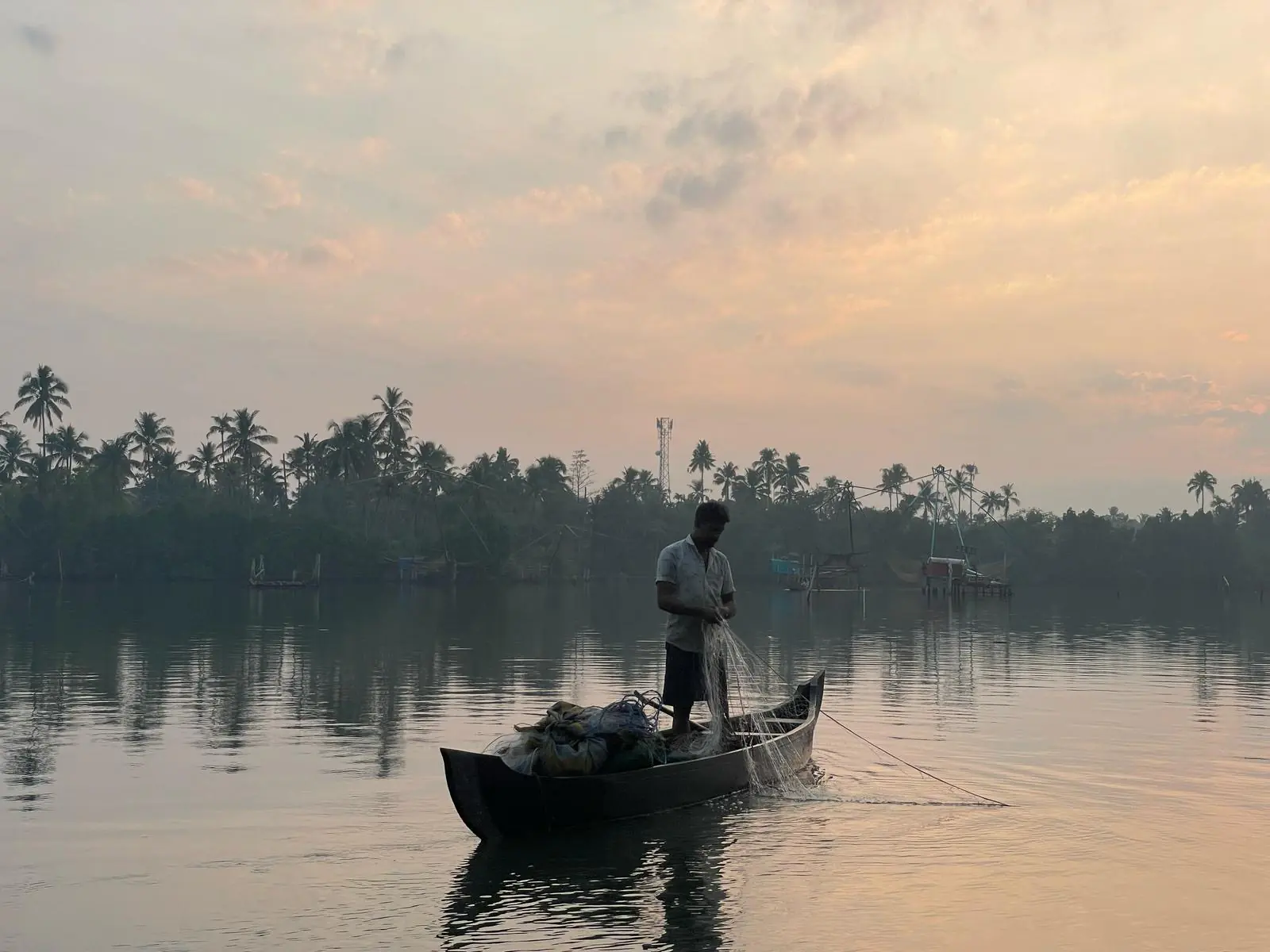 Yoga & Ayurveda Retreat in Kerala: 2 Weeks of Daily Scaravelli Yoga, Doctor-Led Panchakarma and Backwater Boat Trips