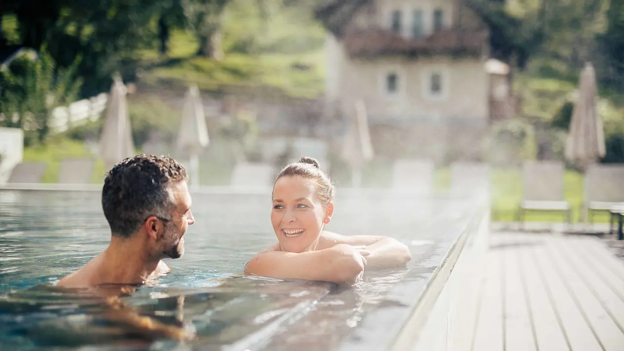 Alpine Detox & Wellness Week in Tyrol: Herbal Wraps, Energy Cuisine & Mountain Fitness