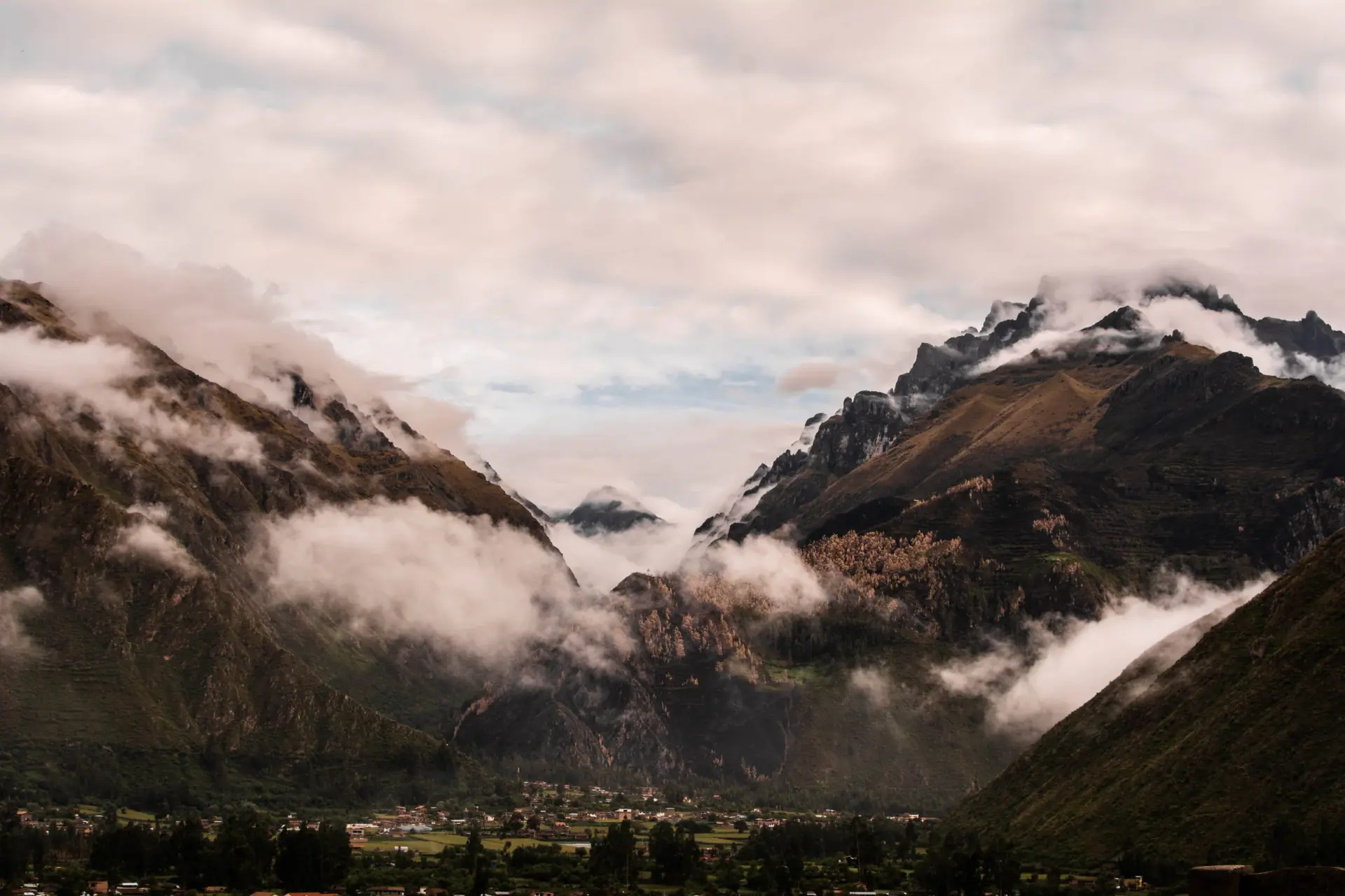 7-Day Chakra Yoga Retreat in Peru's Sacred Valley with Andean Ceremonies