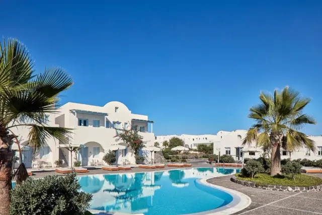 Yoga & Pilates Retreat in Santorini, Greece