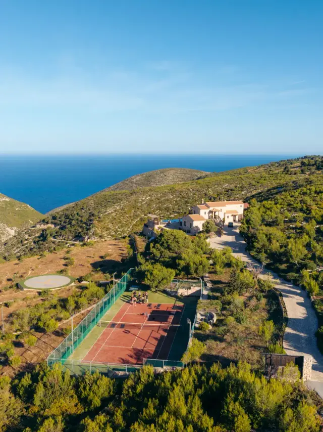 Zakynthos Fitness Escape: Six Nights in a Clifftop Villa with Daily Workouts, Boat Day and Greek Feasts