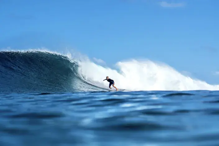 Maldives Surf Coaching Trip: Empty Lineups, Video Analysis & Boat Life