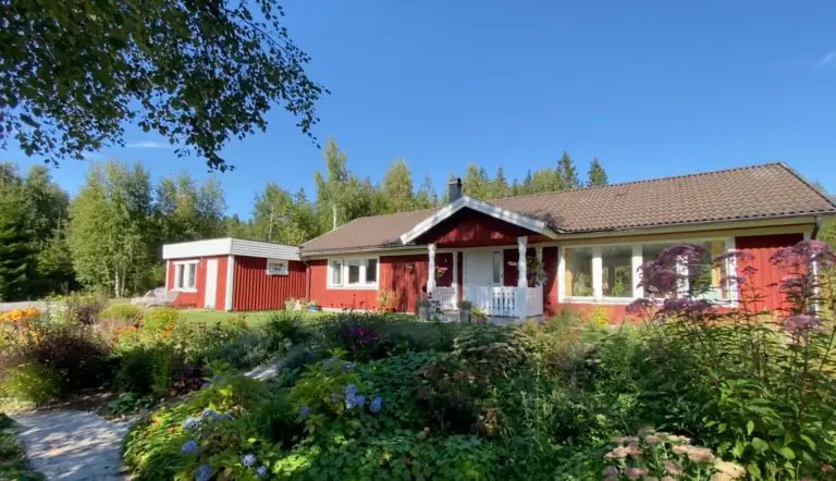 Lakeside Nature & Meditation Retreat in Glaskogen, Sweden