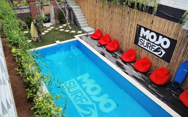 Surf & Stay in Canggu: 8-Day Surf Camp with Daily Lessons and Breakfast
