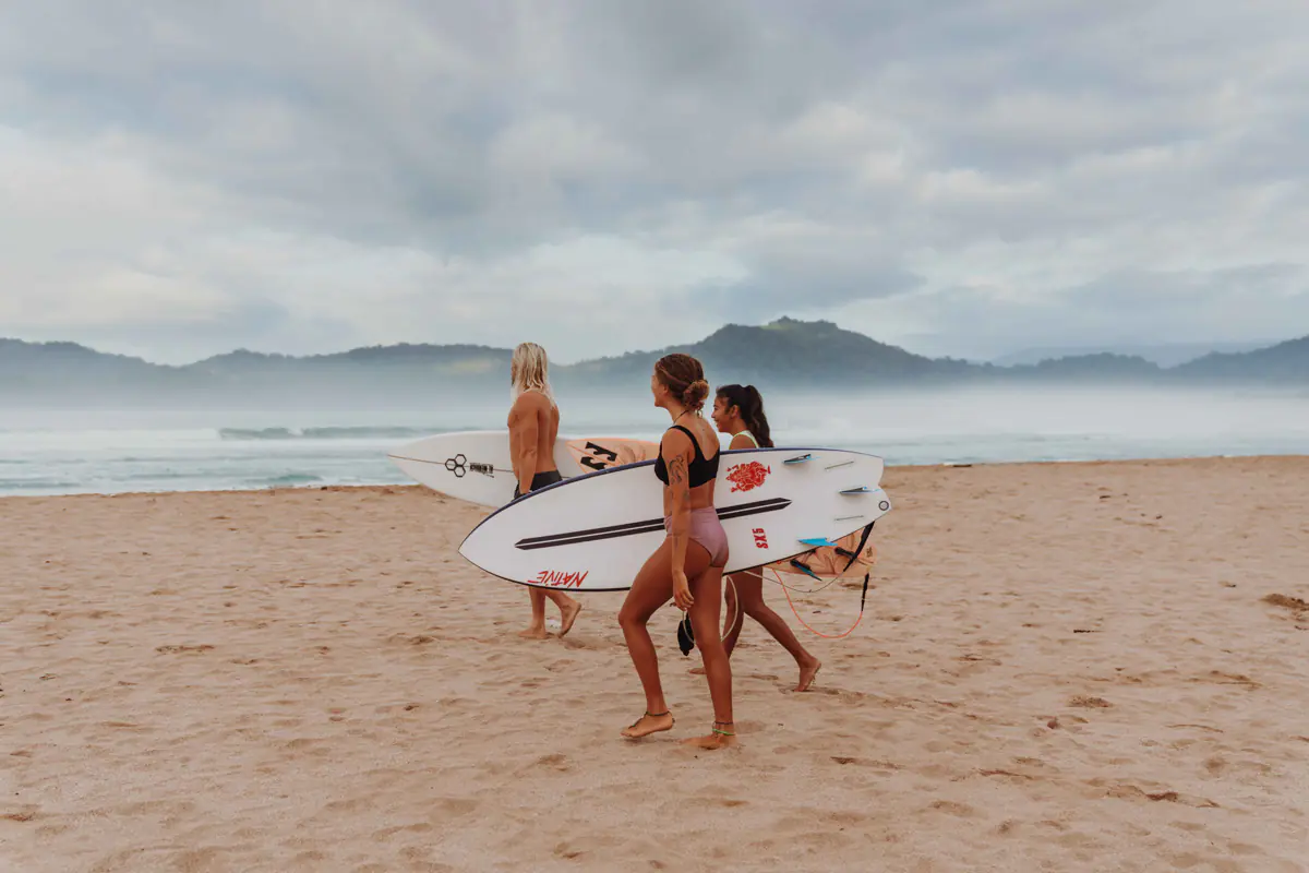 Learn to Surf on Australia's East Coast, in Bali or Portugal with Mojosurf