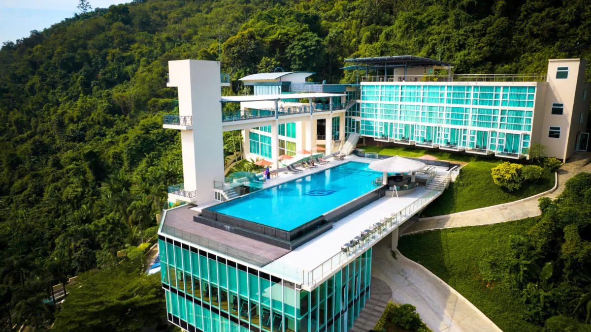 Long-Stay Wellness Living in the Hills Above Phuket Town
