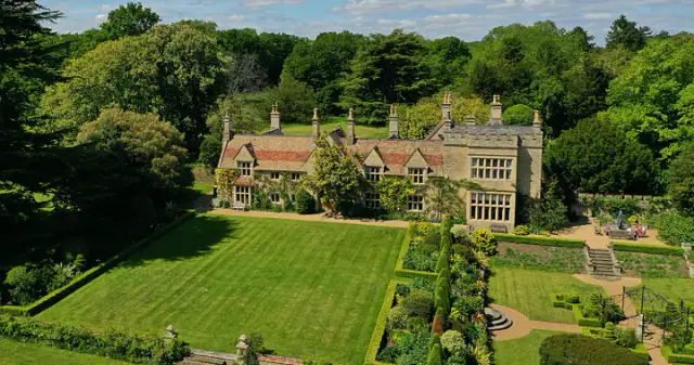 Summer Solstice Yoga Weekend at Tofte Manor, Bedfordshire